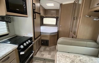2020 Thor Motor Coach Chateau (24FT Easy Drive!)