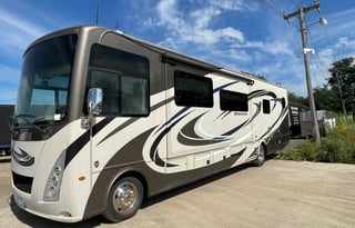 The 2 bathroom RV. No more waiting in line.