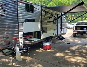 Dutchmen RV Coleman Lantern LT Series 215BH