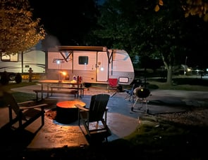 Dutchmen RV Coleman Lantern LT Series 17b