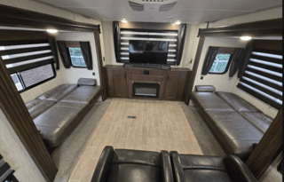 2021 Forest River Cherokee Black Label 306MMBL