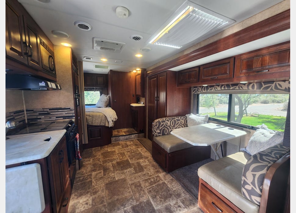 Class C Motor Home rentals in Peoria