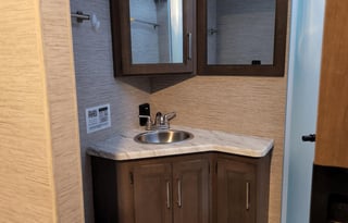 2022 Thor Motor Coach Freedom Traveler 32A