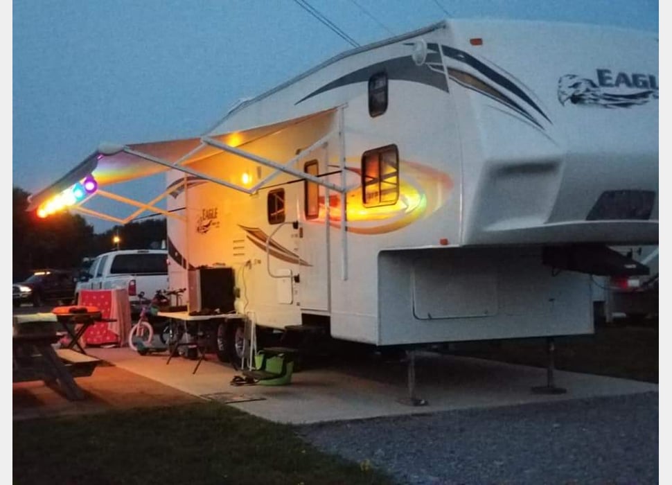 Fifth Wheel rentals in Boonville