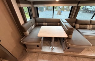 Dream Camper! Private King Master & Priv Bunkhouse