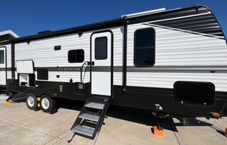 2022 Keystone RV Hideout 28BHSWE