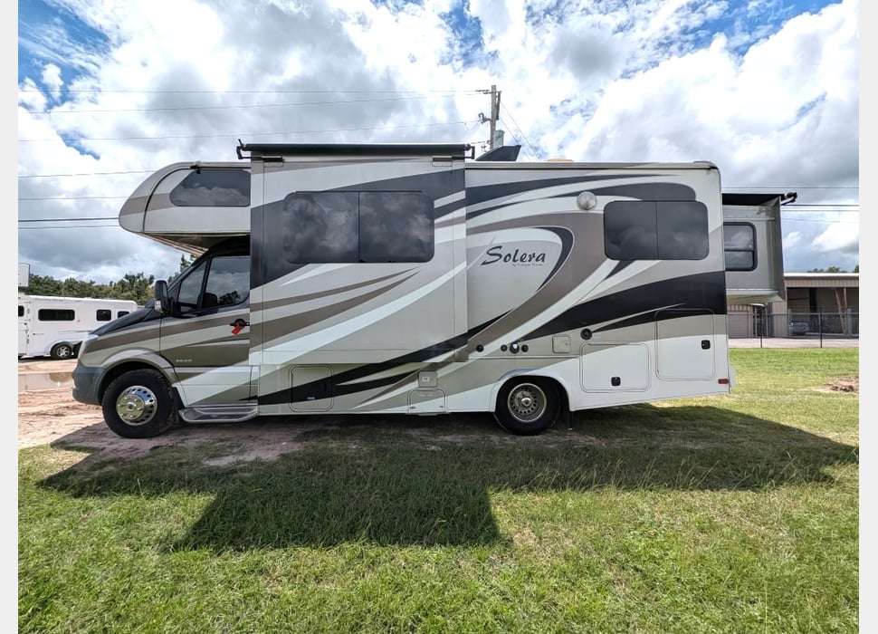 Class C Motor Home rentals in Homestead