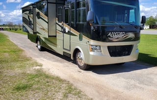 2012 Tiffin Elegro 35QBA Bunkhouse