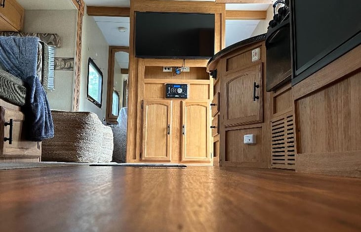 43 INCH SMART TV IN MAIN LIVING AREA