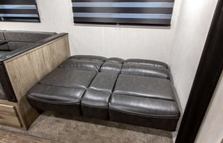 **Alpha Wolf Bunk House-Beautiful!**