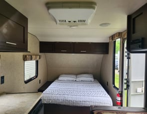 Forest River RV Cherokee Wolf Pup 16FQ