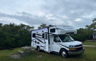 Adventure in Lulu the RV- 25 ft Sunseeker LE