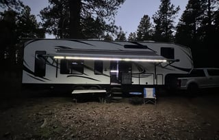 2018 5th Wheel Genesis Supreme 32 CR ToyHauler