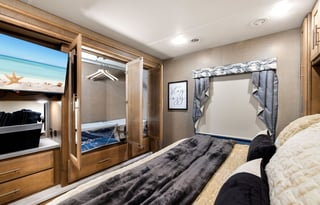 2021 Thor Motor Coach Miramar 35.2"Big Teddy"