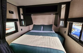 Book Your Family Get Away in our Jayflight 264BH