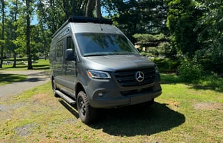 2023 Winnebago Revel 44E 4X4