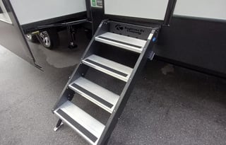 We Deliver! 2023 Montana 381TB 2 bed/2ba w Loft