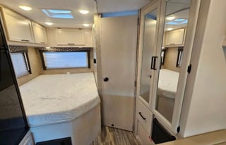 2022 Thor Motor Coach Freedom Elite 22HE