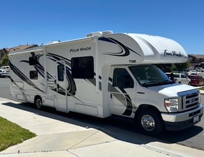 Thor Motor Coach Four Winds 30D
