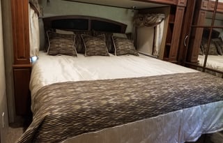 2015 Palomino Columbus - 4 Slides!!