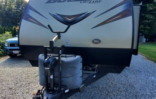 Family Friendly 2015 Keystone RV Bullet 287QBS