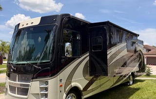 Luxury 2021 Coachmen Encore 355DS | Washer & Dryer