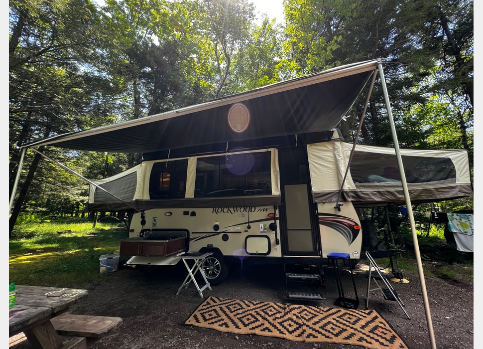 Pop-up Camper rentals in Prospect