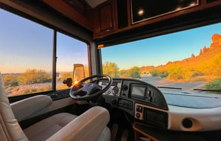 Fully Stocked Diesel w/2 Baths, King + Bunks