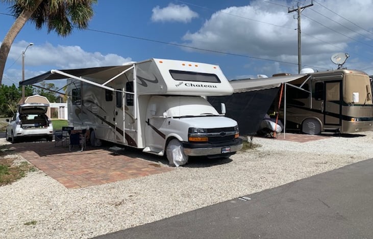 Windshield cover for  extra privacy