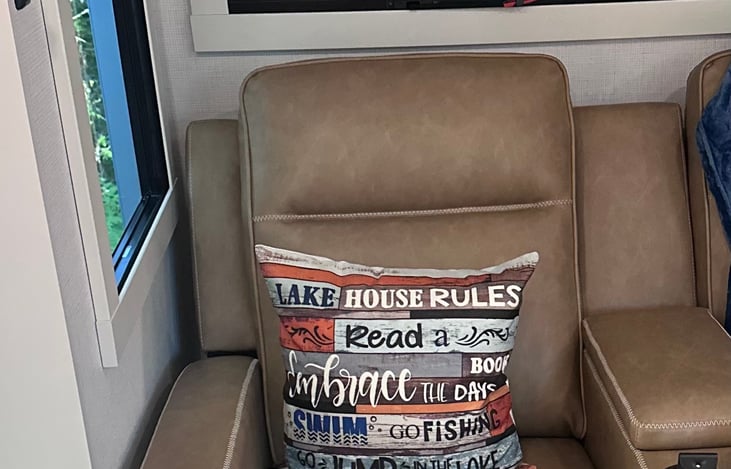 Who wants to wash dishes on their vacation by hand..🤭