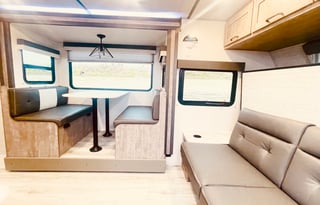 2023 BRAND NEW! Ultra light & easy-to-tow! Sleeps8