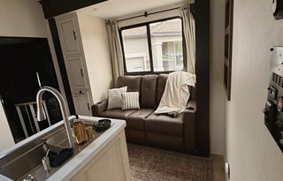 Brand New Luxury Toy Hauler | Sleeps 7 |