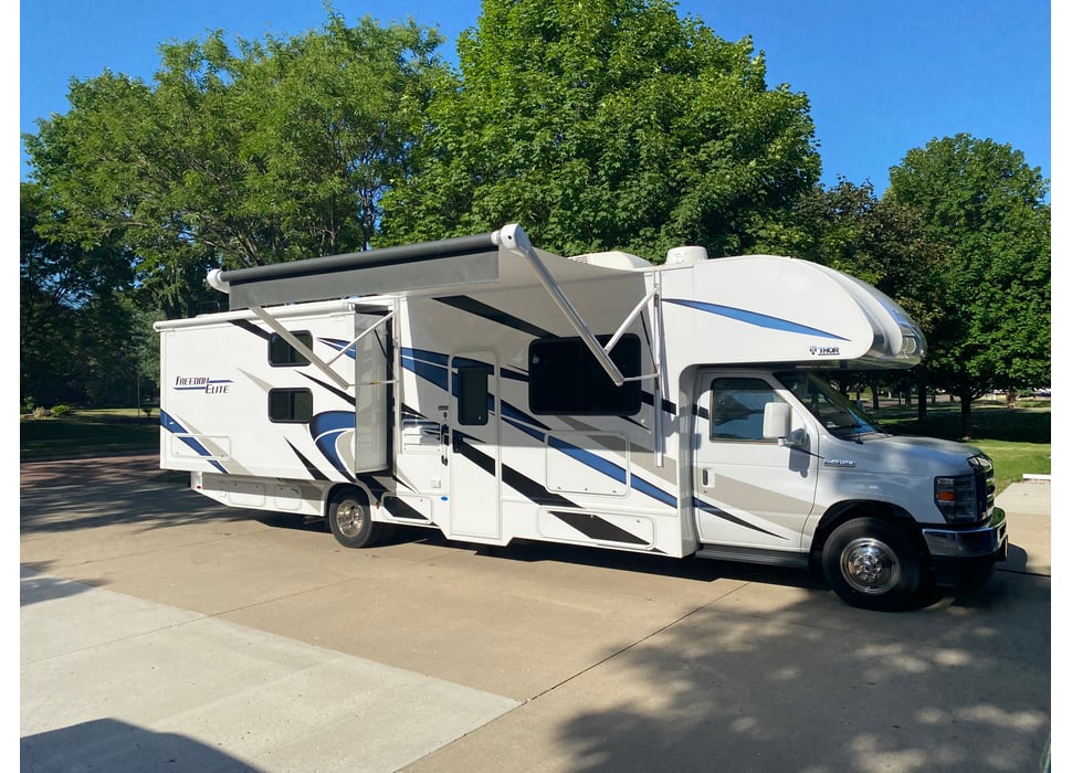 Class C Motor Home rentals in Aurora