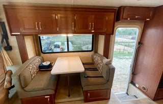 Easy to Drive Everything Included 2007 Four Winds