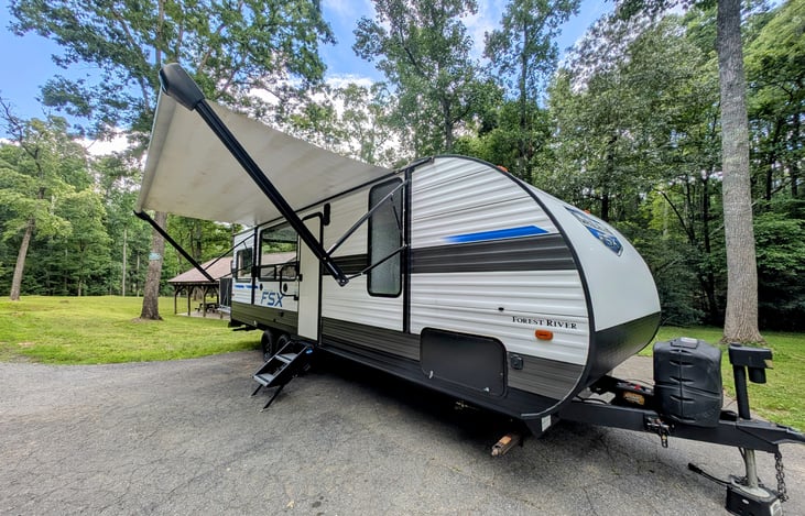 Get ready to elevate your camping! Our 2021 Forest River Salem FSX 260 RT boasts a spacious rear deck – ideal for hauling your toys or enjoying outdoor living.