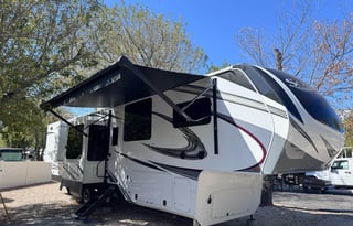 2022 Grand Design Solitude 390RK