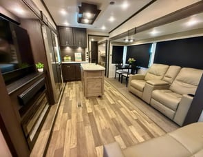 Forest River RV Shasta Phoenix