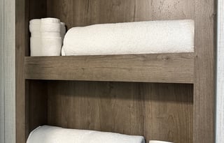 SLEEPS 6 + Outdoor fridge & Grill