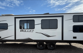 'Billie' 2023 Keystone RV Bullet Crossfire ACO2400