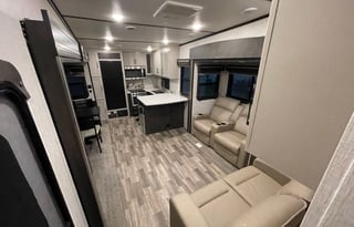 Lauryn and Noah's Pet Friendly 5th Wheel