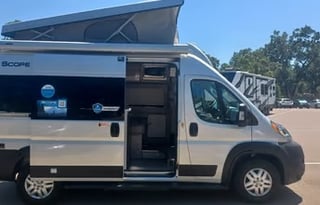 T2023 CONVENIENT & EASY TO DRIVE RV!! SCOPE 18A