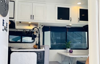 2015 Coachmen Leprechaun 270QB