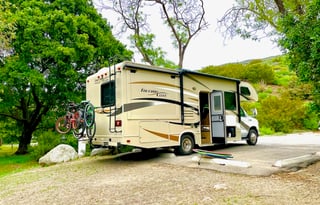 27 Foot Thor Motor Coach