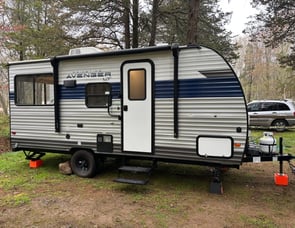 Prime Time RV Avenger LT 16RD