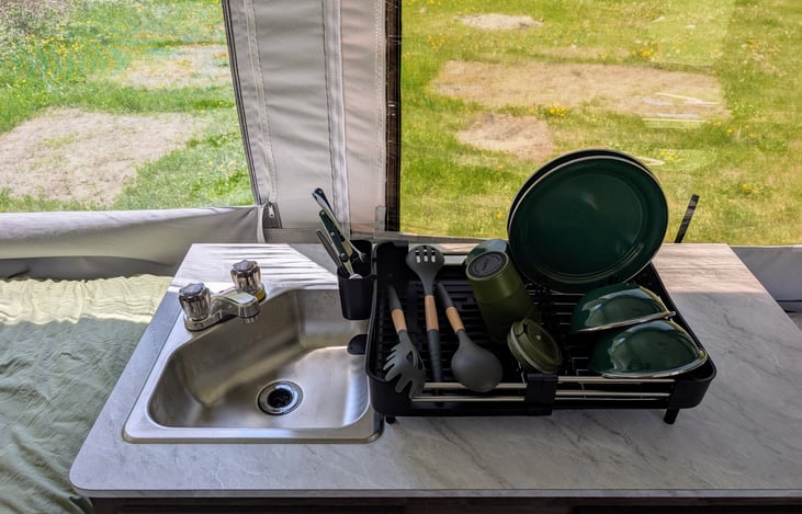 Dish drying rack *included