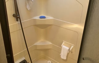 2010 Keystone Montana 5th wheel 3150 RL