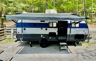 Fully Furnished Bunkhouse! Family friendly!!