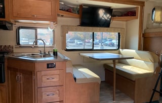 2018 Winnebago Minnie Winnie 31G