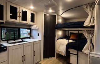 2025 Forest River RV Surveyor Legend 19BHLE