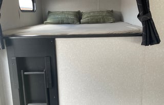 2021 Cherokee Grey Wolf- FREE DELIVERY TO CG LAKE